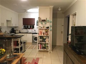 1 Bed Townhouse in Thornhill Estate