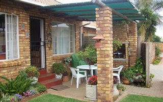 2 Bedroom House in Wierda Park