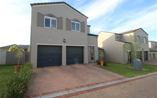 3 Bedroom Townhouse in Avalon Estate