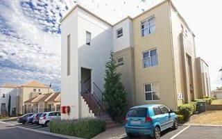2 Bedroom Apartment in Vredekloof