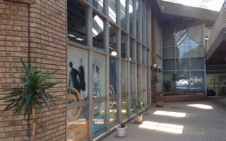 1974 m² Commercial space in Edendale