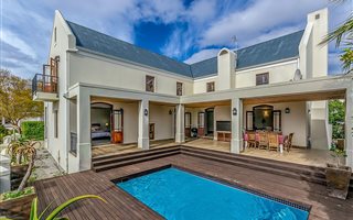 4 Bedroom House in De Zalze