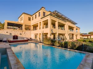 6 Bed House in Spanish Farm