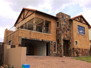 3 Bed House in Kungwini Country Estate