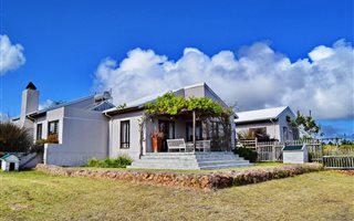 5 Bedroom House in Groot Brakrivier