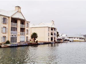 2 Bed Apartment in Marina Martinique