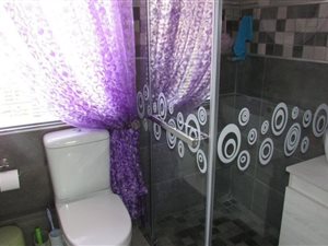 4 Bed House in Bardene