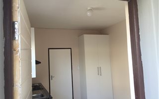 1 Bedroom Penthouse in Crescent Wood Country Estate