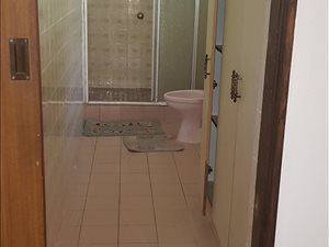 5 Bed House in Brindhaven