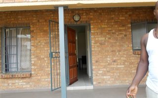 2 Bedroom Apartment in Rooihuiskraal