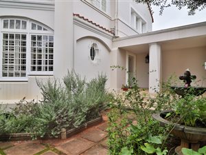 4.5 Bed House in Morningside