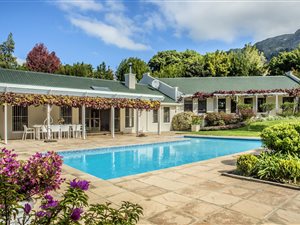 4 Bed House in Constantia Upper