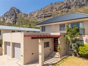 3 Bed House in Westlake