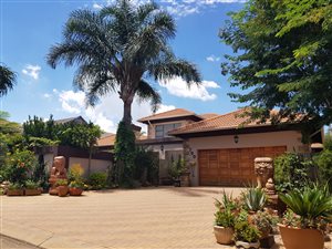 4 Bed House in Honeydew Manor