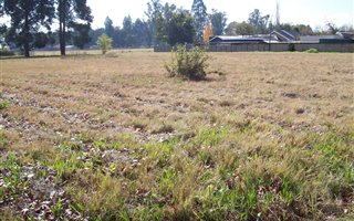 743 m² Land available in Klipwater