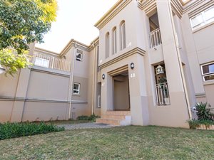 3 Bed Townhouse in Eagle Canyon Golf Estate