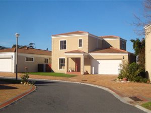 3 Bed House in Bizweni