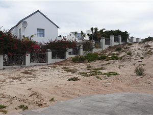357 m² Land available in Waterfront