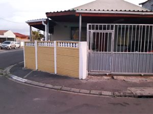 3 Bed House in Matroosfontein