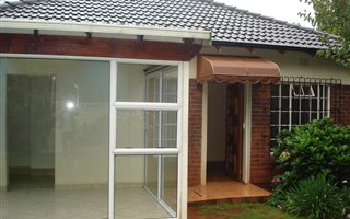 2 Bedroom House in Hurlyvale