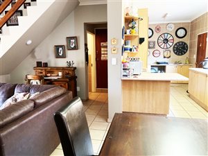 3 Bed Townhouse in Ruimsig