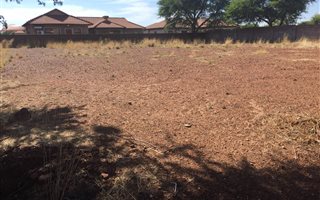 960 m² Land available in Kuruman
