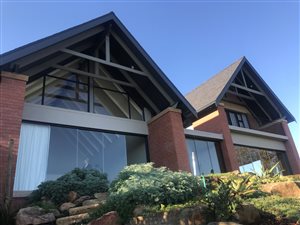 4 Bed House in Cotswold Downs Estate