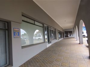 95 m² Office Space in White River