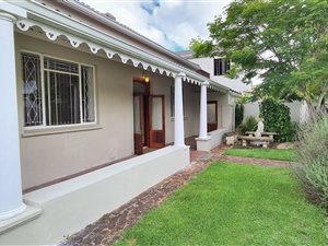 6 Bed House in Bodorp
