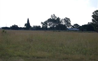 926 m² Land available in Kookrus