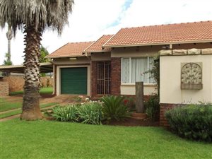 3 Bed House in Dennesig