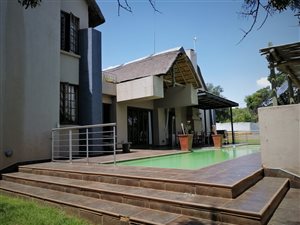 8565 ha Smallholding in Raslouw AH