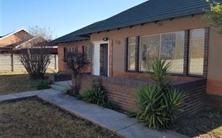 3 Bedroom House in Parkrand