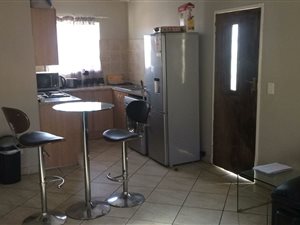 2 Bed Apartment in Andeon AH