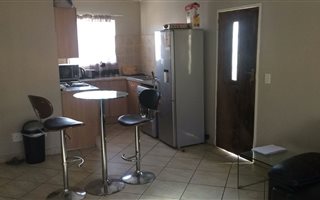 2 Bedroom Apartment in Andeon AH