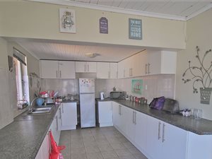3 Bed House in Bothasig