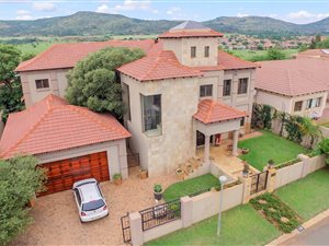 4 Bed House in Xanadu