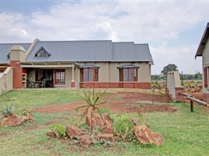3 Bed House in Boschkop