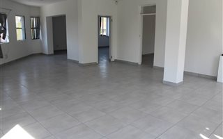 180 m² Office Space in Silvamonte