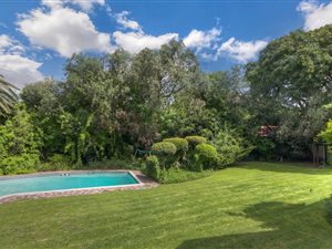 4 Bed House in Kelvin