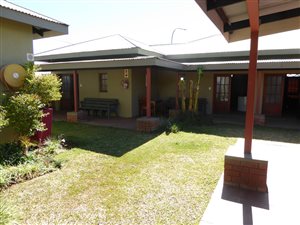 4 Bed House in Upington