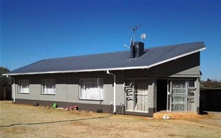 3 Bedroom House in Fochville