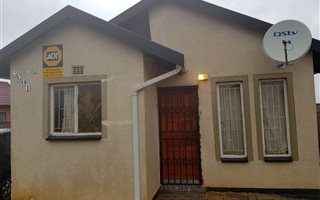 2 Bedroom House in Lakeside
