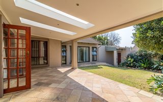 3 Bedroom Simplex in Lonehill