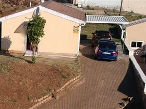 3 Bed House in Newlands West