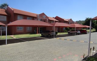 2 Bedroom Townhouse in Meyersdal