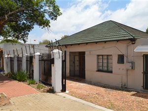 7 Bed House in Westdene