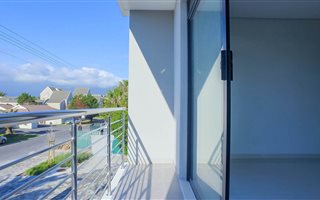 2 Bedroom Apartment in Bloubergstrand