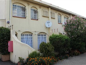 3 Bed Duplex in Vereeniging Central
