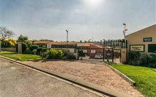 2 Bedroom Apartment in Boskruin